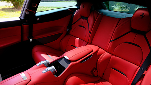 Ferrari GTC4 LUSSO – V12 690cv