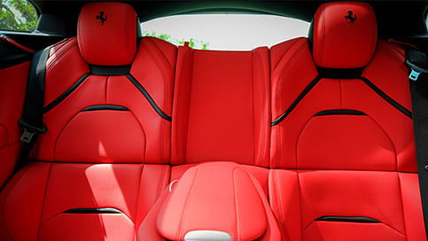 Ferrari GTC4 LUSSO – V12 690cv