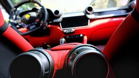 Ferrari GTC4 LUSSO – V12 690cv